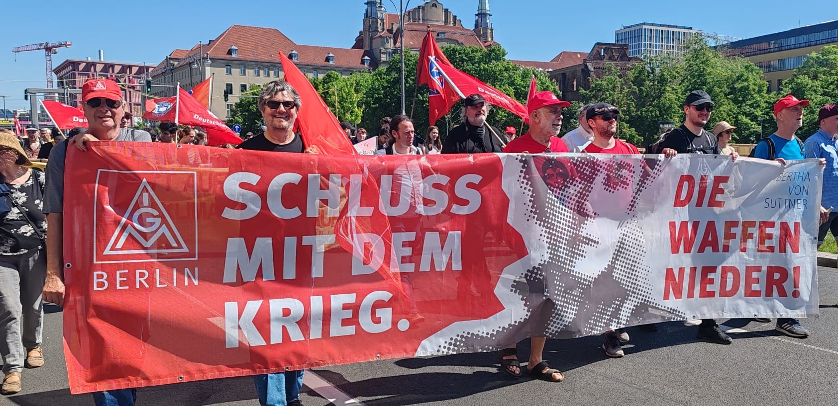 Für Frieden und Solidarität – IG Metall Berlin fordert Kurswechsel