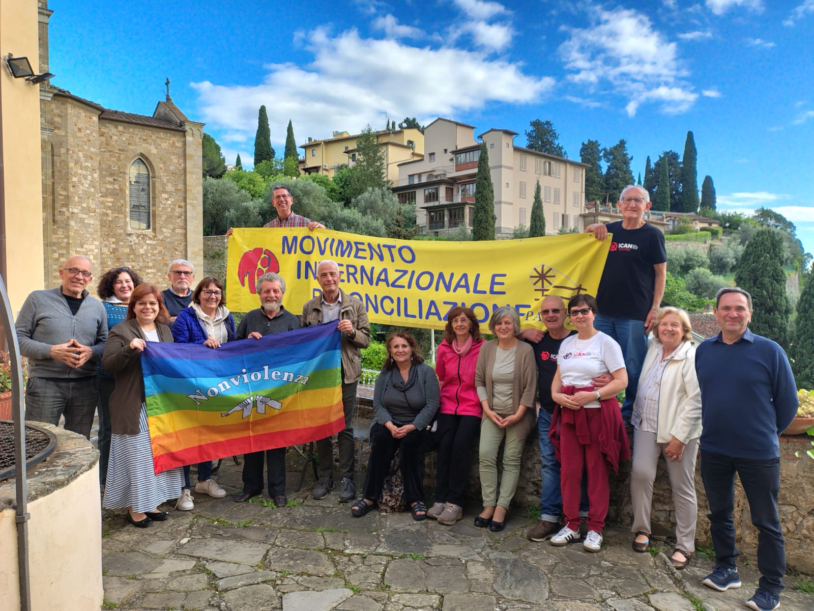 Foto di gruppo Consiglio Nazionale del MIR