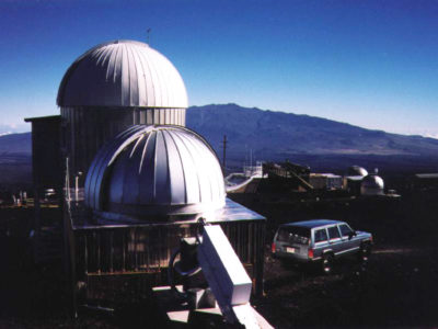 Mauna Loa Solar Observatory which has been recording rising CO2 emissions since 1965. Wikimedia Commons.
