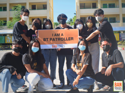 Members of T’Boli environmental youth group Environment Stewards Organization (ESO) hold up BT Patroller placard. Photo by Rebo Salvalosa. 