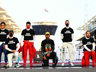 drivers all gathered before each race