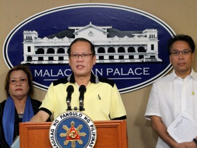 (From left) Then justice secretary Leila M. de Lima with then president Benigno Aquino III and then interior secretary Manuel Roxas II at Malacañan Palace. Photo credit: Valerie Jude Escalera/Rey Baniquet/Presidential Communications Operations Office.