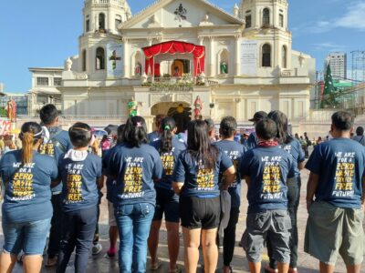 WASTE-FREE DEVOTION.  Ahead of the upcoming feast of the Black Nazarene, a clean-up brigade from the EcoWaste Coalition gather in front of Quiapo Church to exhort the public not to drop litter anywhere at all times for a garbage-free religious celebration.