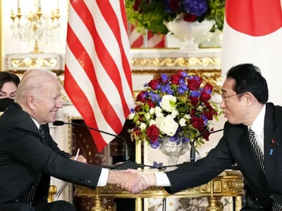 Prime Minister Fumio Kishida and visiting U.S. President Joe Biden meet in Tokyo on May 23.