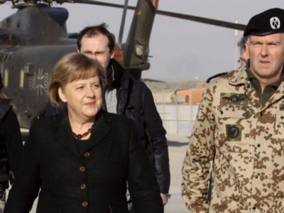 Picture of German Chancellor Angela Merkel and Brigadier General Erich Vad in Kunduz in 2010
