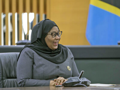 Samia Suluhu Hassan-2021-Paul Kagame en flickr