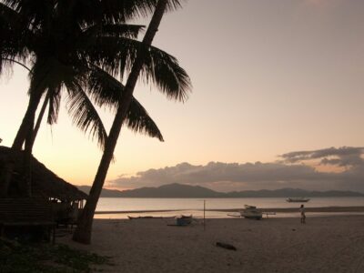 Twilight in the beach, Palawan, Philippines. Wikimedia Commons