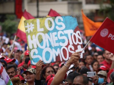 Foto da PSUV - manifestazioni anti-corruzione in Venezuela.jpg 2