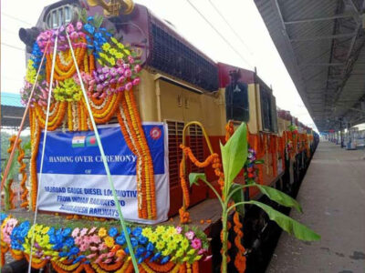 One of the ten broad gauge locomotives given by India to Bangladesh on Monday | High Commission of India in Bangladesh's Twitter handle