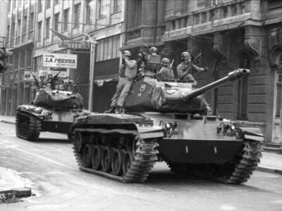 M41 walker bulldog of the Chilean armored cavalry near the government palace in the 1973 coup d'état.