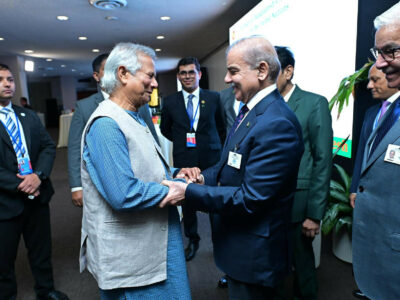 PRIME Minister Shehbaz Sharif greets Dr Muhammad Yunus, chief adviser of the interim government of Bangladesh, during a reception to commemorate the 50th anniversary of Dhaka joining the United Nations.—PPI