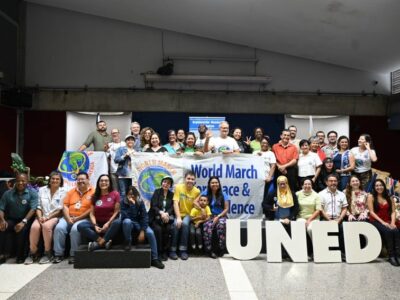 (Imagem da 3ª Marcha Mundial pela Paz e Não-Violência)