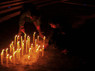 Acto por la no violencia activa.