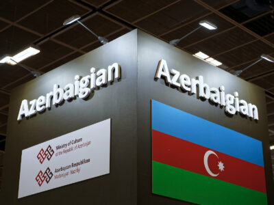 Lo stand dell’Azerbaijan, paese ospite del Salone Internazionale del Libro di Torino 2018