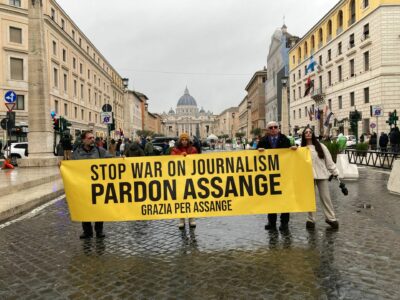 grazia per Assange