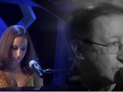 Idir and His daughter Tanina perform at Trophées des Arts Afro-Caribéens 2010