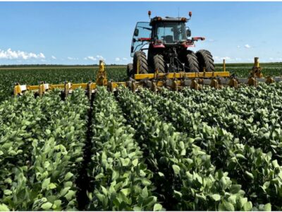 Adam Roberts' farm in Livingston County, Illinois. Iroquois Valley Farmland
