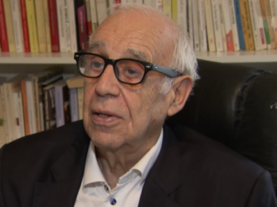 Jean Ziegler: Der ehemalige Uno-Sonderberichterstatter für das Recht auf Nahrung kämpft auch mit 91 Jahren noch gegen Ungerechtigkeit und Leid © SRF