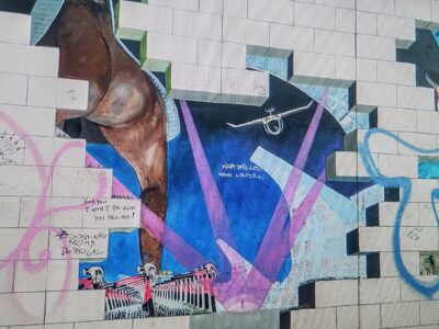 The Wall pic from Wiki commons