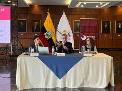 Dr. Bernard García Larraín, Executive Director of Casablanca Declaration, speaks at the Forum in the Asamblea Nacional.