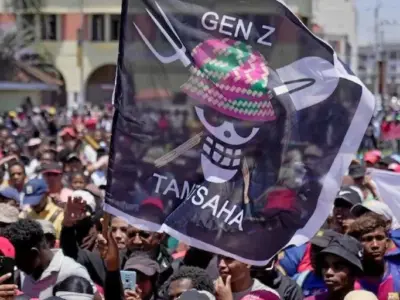 Madagascar bandiera giovani